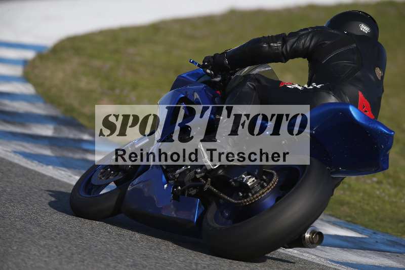 /Archiv-2024/02 29.01.-02.02.2024 Moto Center Thun Jerez/Gruppe gruen-green/backside